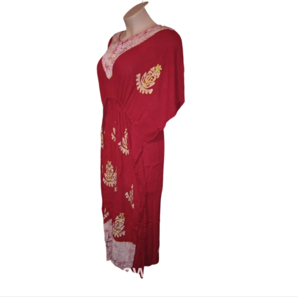 Elegant Red Embroidered Kaftan